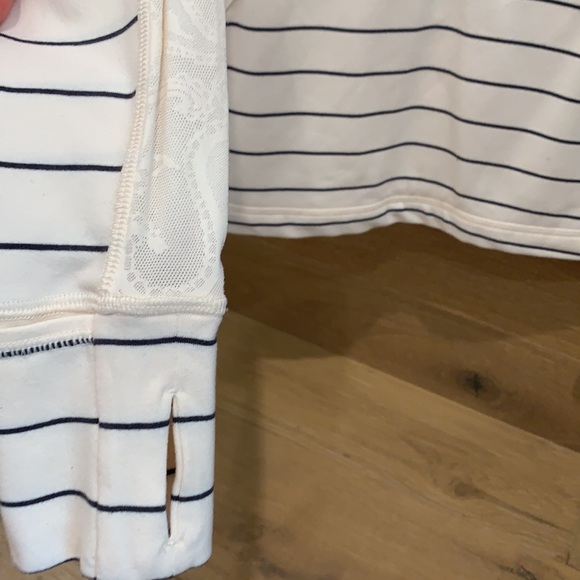 Striped Collared Lace 1/2 Zip Longsleeve - Picture 4 of 10